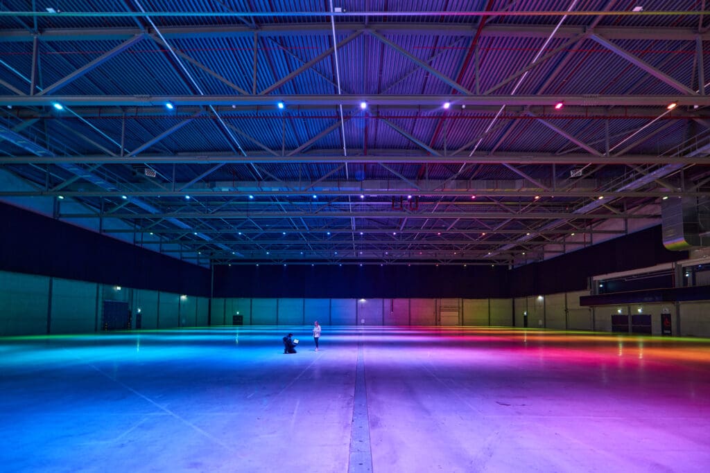 Overzicht van een lege evenementenhal Breepark Breda