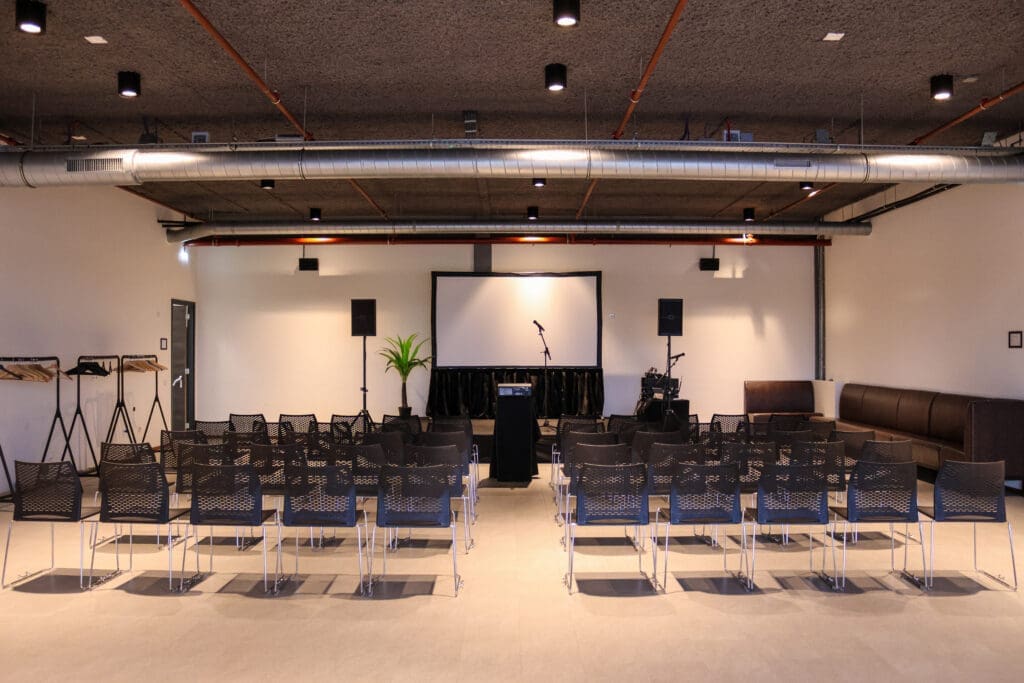 Huiskamer vergaderruimte in Breepark evenementenlocatie Breda