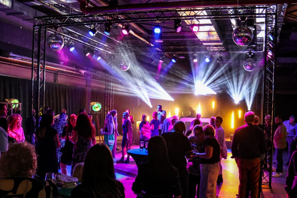 Bedrijfsfeest discozaal bij Breepark in Breda

