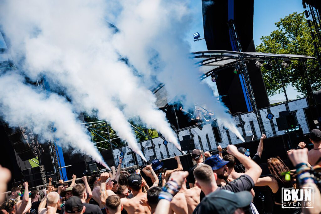 Beter Kom Je Niet Festival bij Breepark